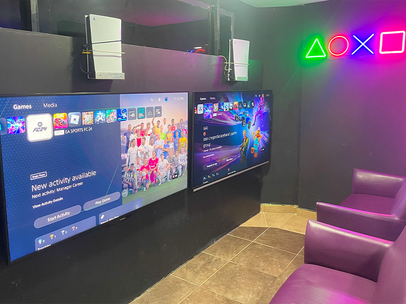 PlayStation 5 gaming station